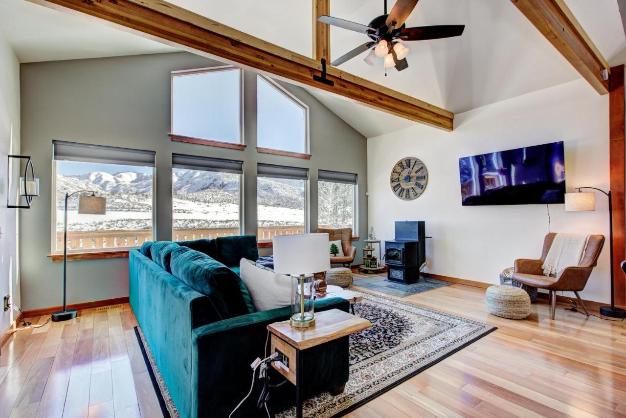 Twin Pines Cabin In Wilderness Ranch On Hwy 21, Amazing Views, 20 Ft Ceilings, Fully Fenced Yard, Pet Friendly, , Go Paddle Boarding At Lucky Peak, Or Snowshoeing In Idaho City And Take In The Hot Springs, Sleeps 10! Бойсе Экстерьер фото