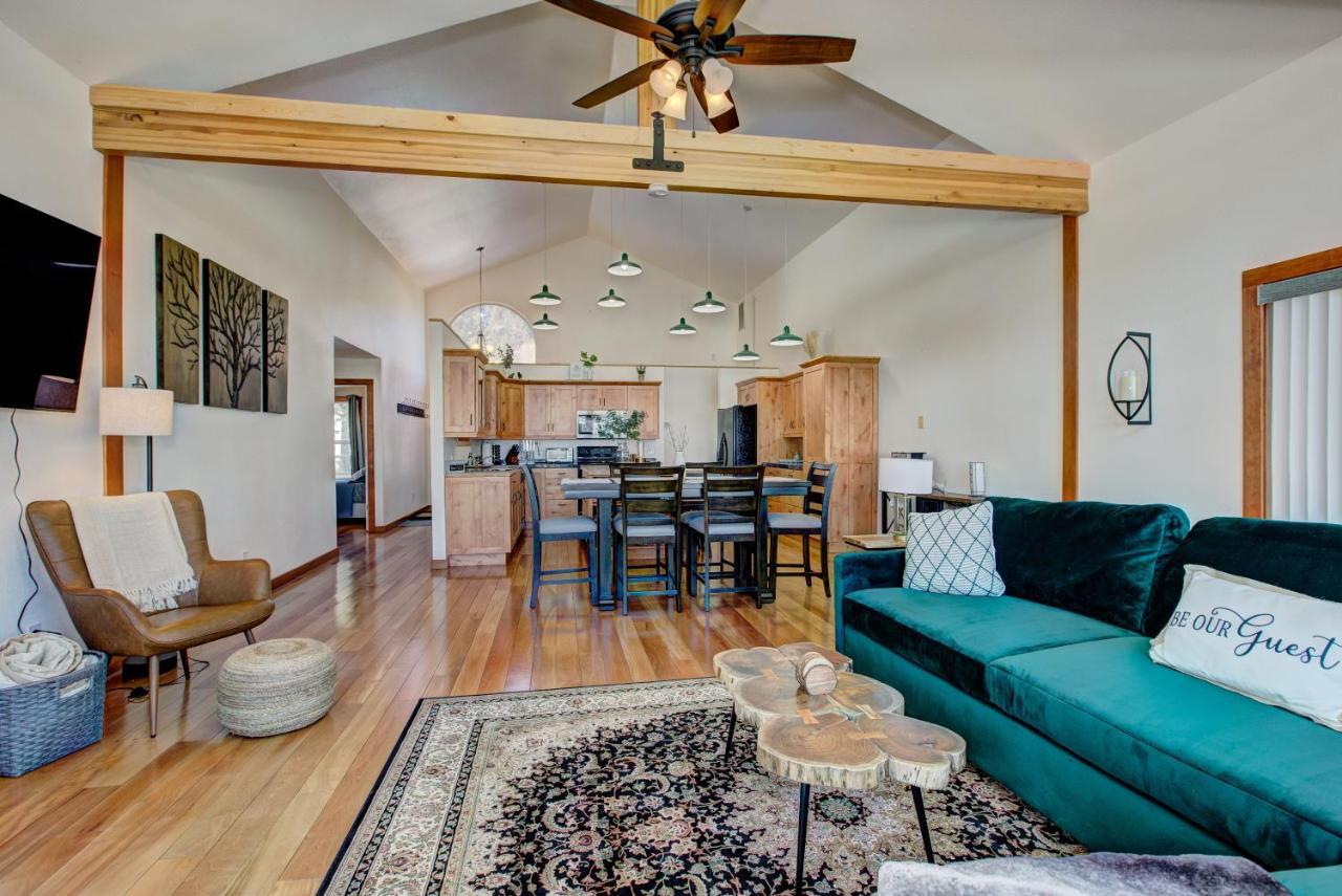 Twin Pines Cabin In Wilderness Ranch On Hwy 21, Amazing Views, 20 Ft Ceilings, Fully Fenced Yard, Pet Friendly, , Go Paddle Boarding At Lucky Peak, Or Snowshoeing In Idaho City And Take In The Hot Springs, Sleeps 10! Бойсе Экстерьер фото
