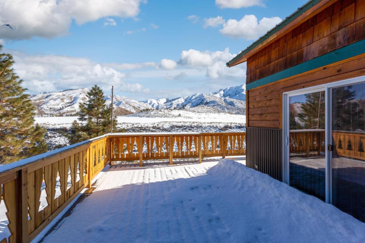 Twin Pines Cabin In Wilderness Ranch On Hwy 21, Amazing Views, 20 Ft Ceilings, Fully Fenced Yard, Pet Friendly, , Go Paddle Boarding At Lucky Peak, Or Snowshoeing In Idaho City And Take In The Hot Springs, Sleeps 10! Бойсе Экстерьер фото