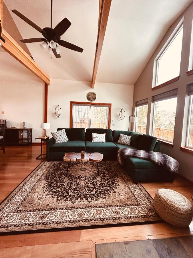 Twin Pines Cabin In Wilderness Ranch On Hwy 21, Amazing Views, 20 Ft Ceilings, Fully Fenced Yard, Pet Friendly, , Go Paddle Boarding At Lucky Peak, Or Snowshoeing In Idaho City And Take In The Hot Springs, Sleeps 10! Бойсе Экстерьер фото